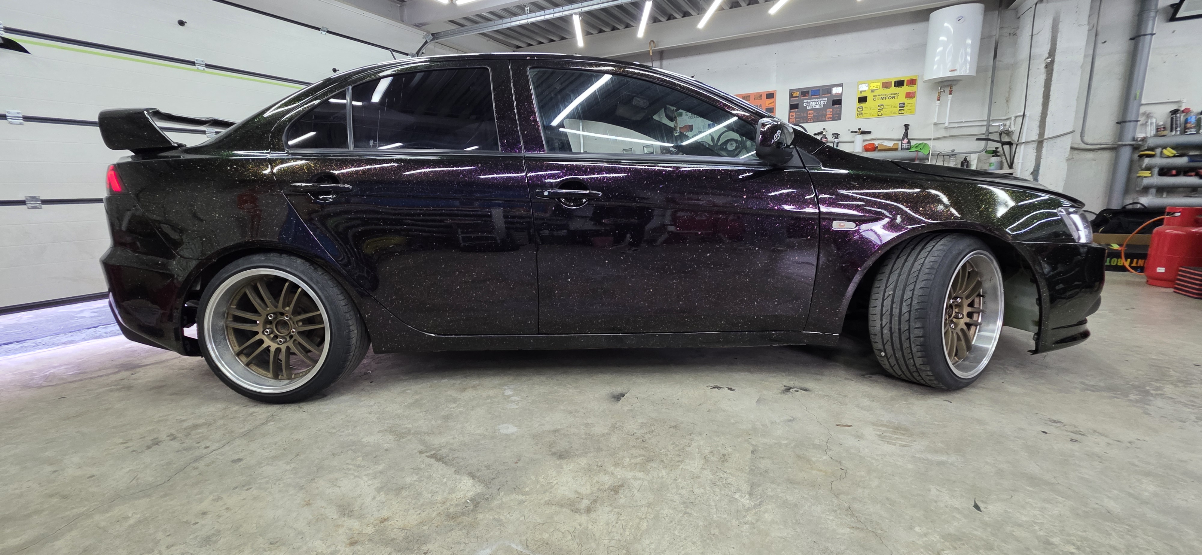 Mitsubishi Lancer 10 — оклейка защитной полиуретановой плёнкой CARLAS, - работа 5