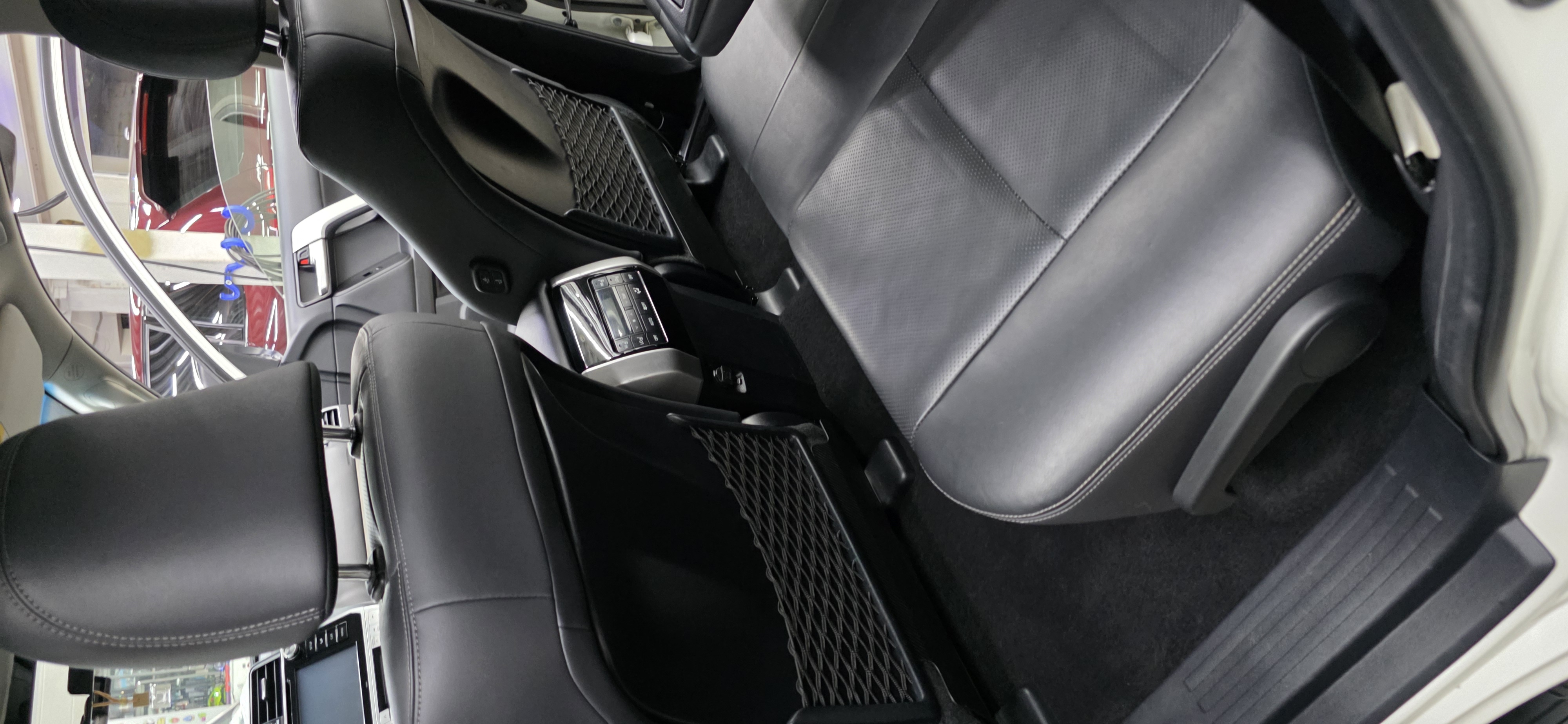 Toyota LC Prado химчистка