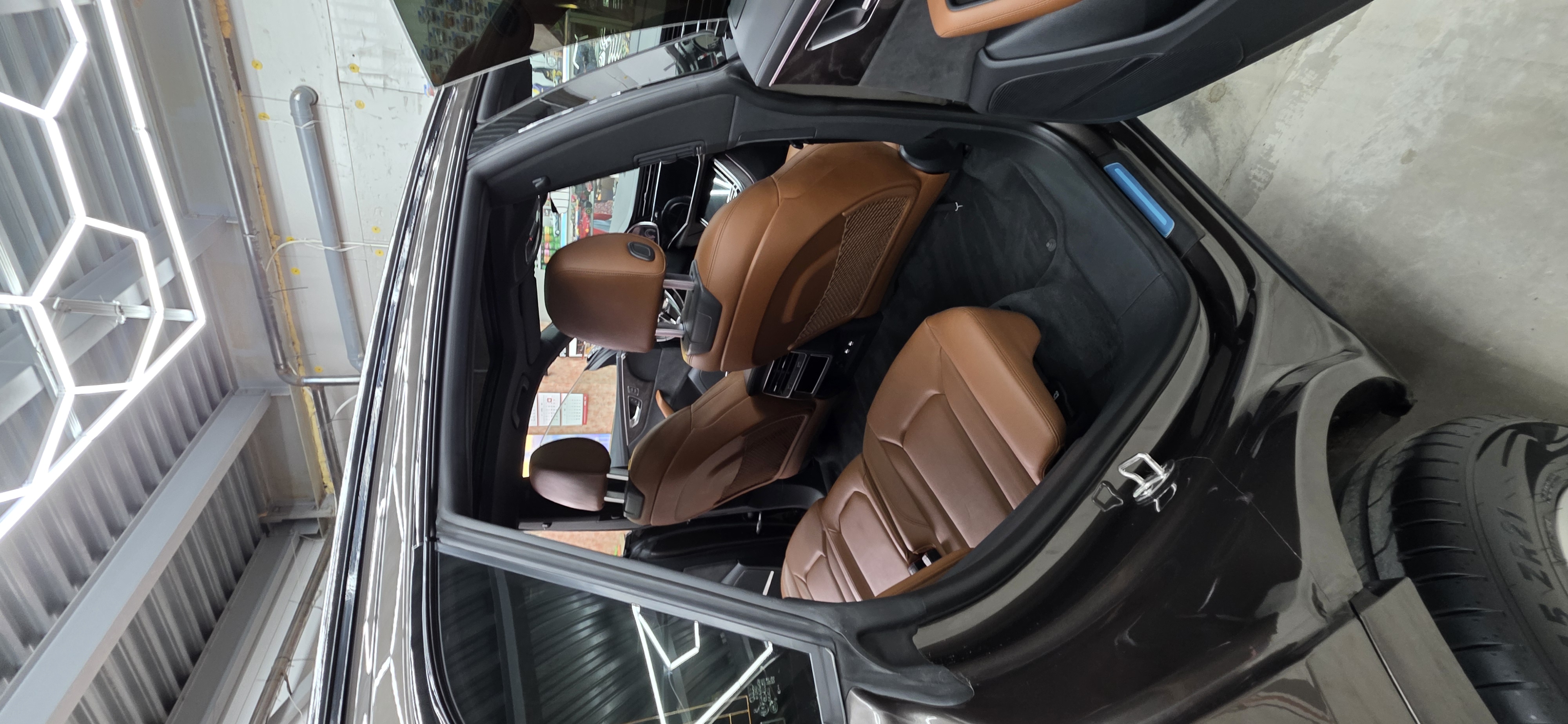 AUDI Q8 полировка и химчистка - работа 5