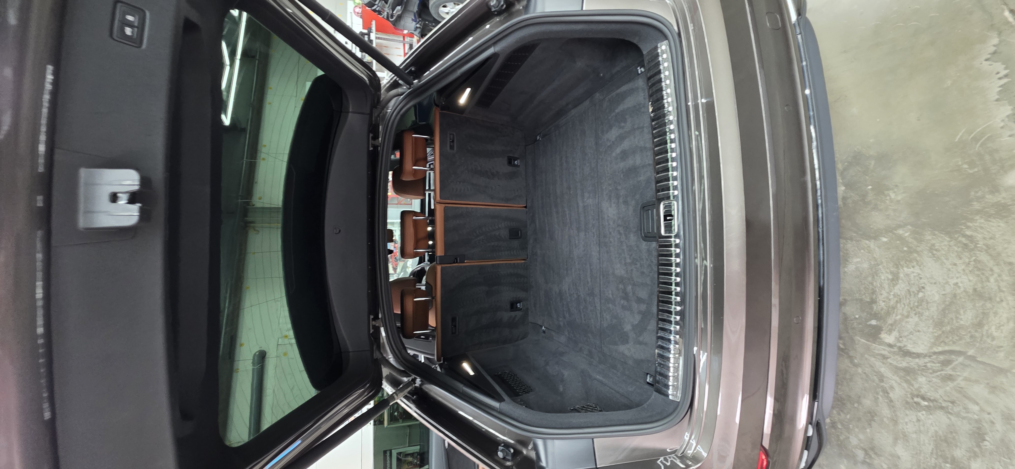 AUDI Q8 полировка и химчистка - работа 1