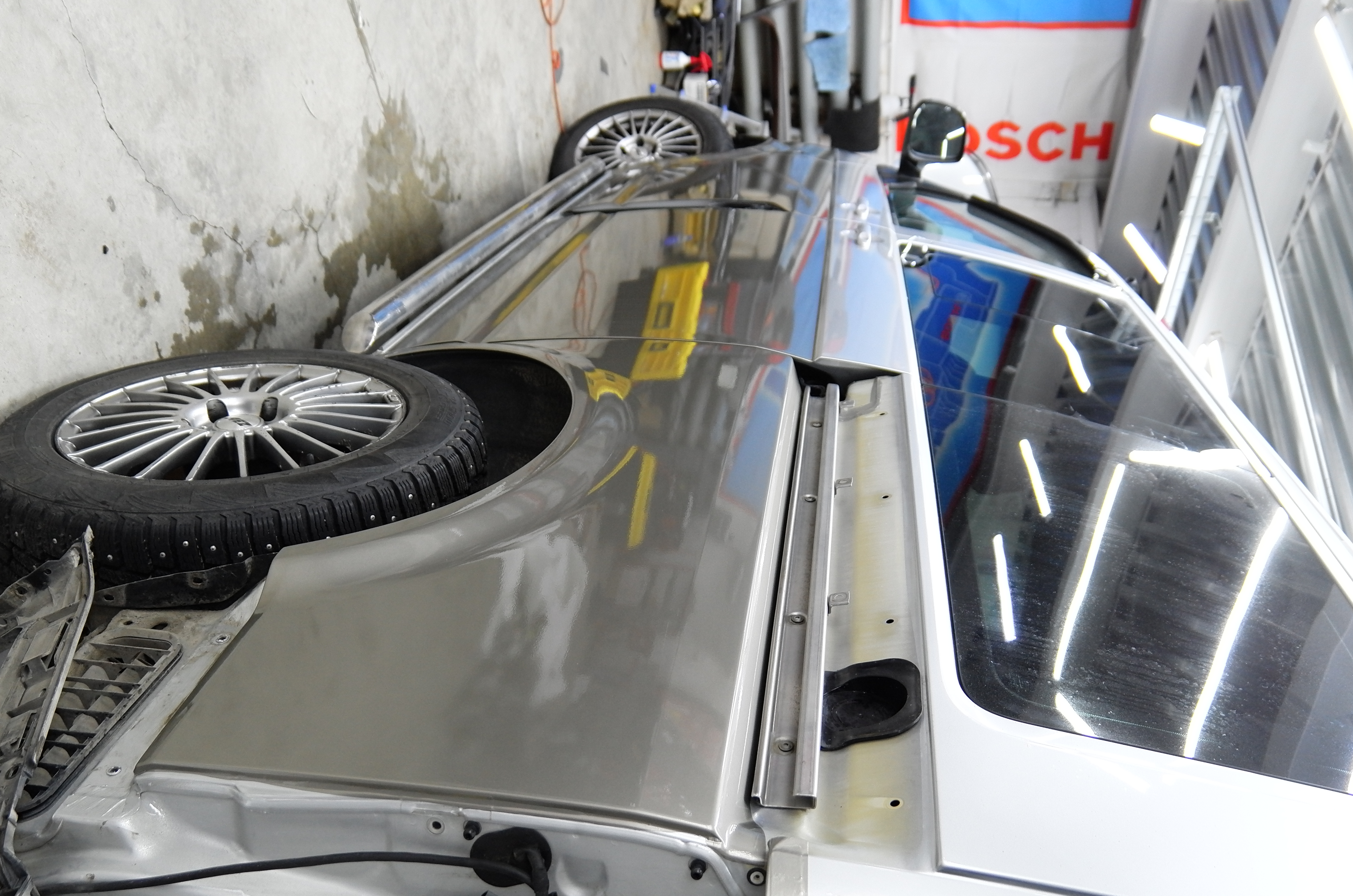 Оклейка в два цвета винилом - работа 11