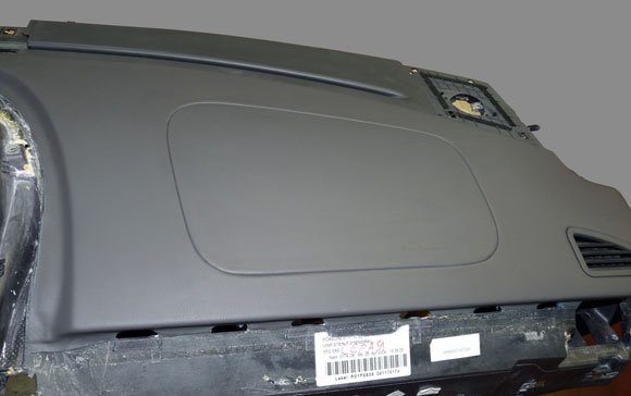 Перетяжка торпедо кожей - работа 11