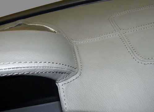 Перетяжка торпедо кожей - работа 27