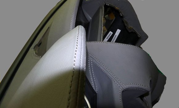 Перетяжка торпедо кожей - работа 29