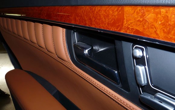 Mercedes 221 - работа 13